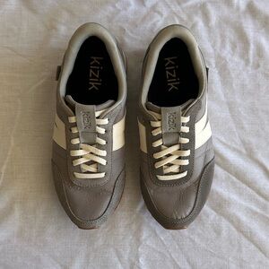 Hands free Slip On Milan Unisex Gray and Cream Kizik Sneakers Womens 8.5/ M 7